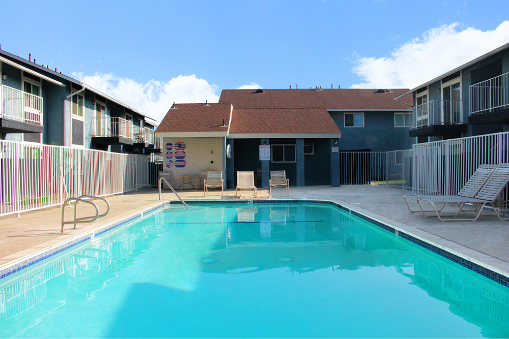 This photo is the visual representation of convenience & fun at Parc Mountain View Apartments.